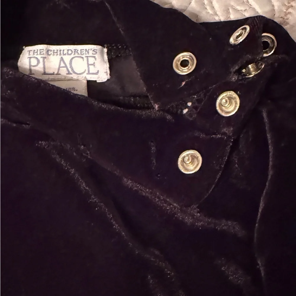 The children’s place two velvet body suits black & leopard print size 18 months